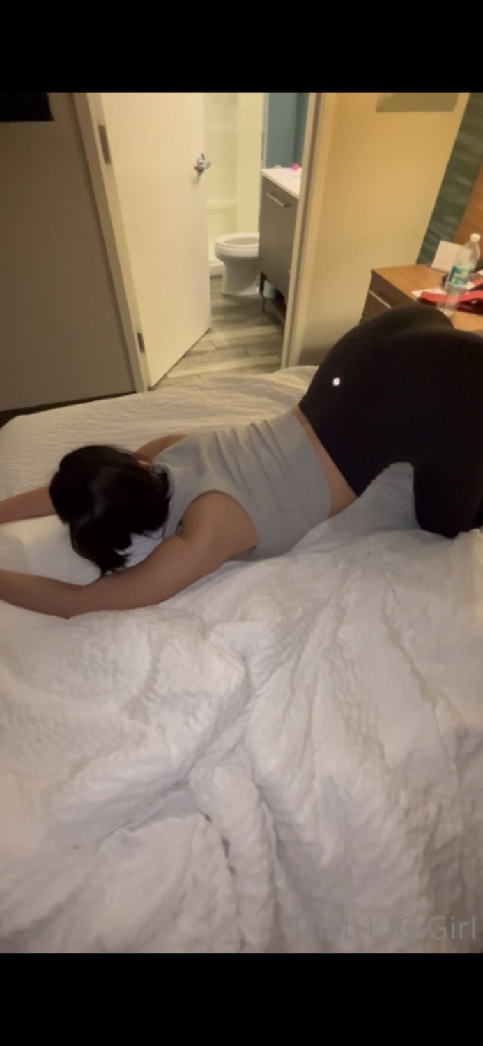 Yoga pants slut blowjob #kjXgHloM